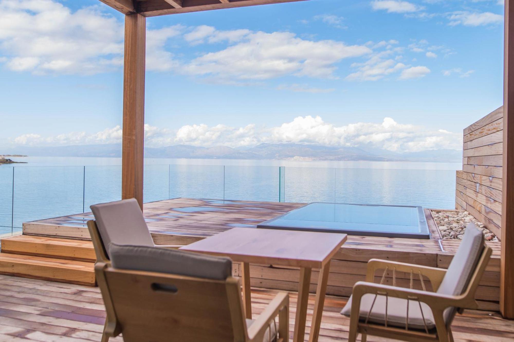 Alissachni Seaside Hotel Дервеніон Екстер'єр фото